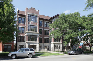 924-928 E Hyde Park Blvd Apartments