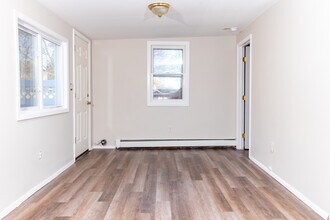 22 Carson Ln, Unit C in Medford, NY - Building Photo - Building Photo