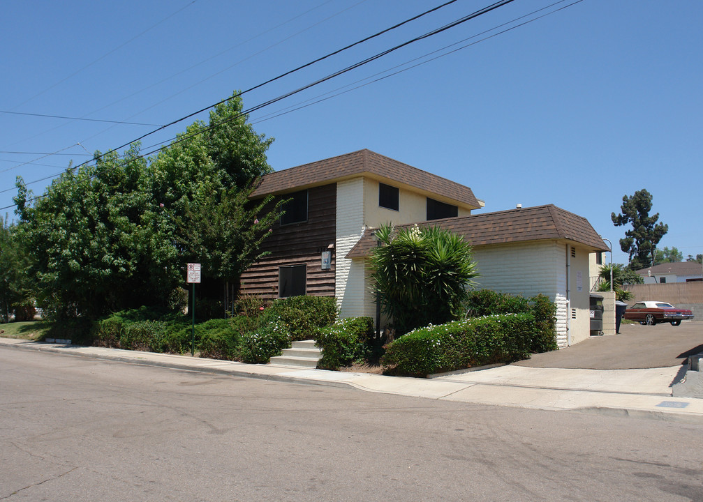 4349 Rosebud Ln in La Mesa, CA - Building Photo