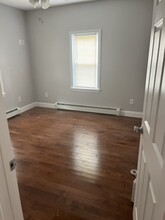 105 Victoria Ave in Cranston, RI - Building Photo - Building Photo