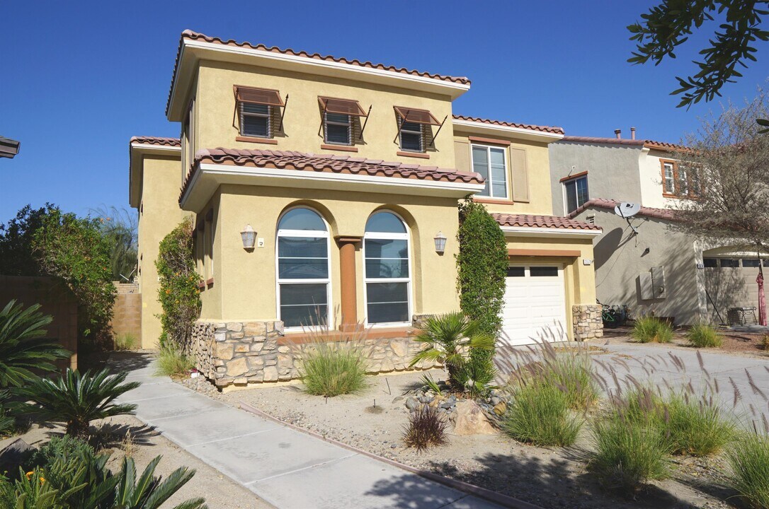 35579 Domani Dr in Palm Desert, CA - Building Photo