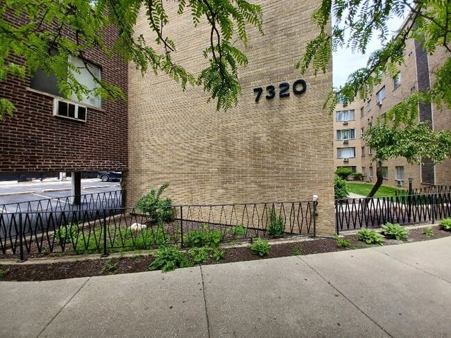 property at 7320 N Rogers Ave