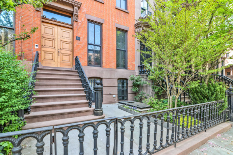 19 Cambridge Pl in Brooklyn, NY - Building Photo