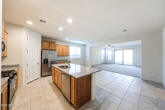 13602 W Copper Leaf Ln in Peoria, AZ - Building Photo - Building Photo