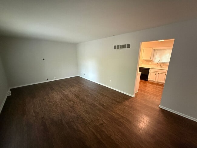 108 SE Keystone Cir in Blue Springs, MO - Building Photo - Building Photo