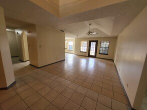 1530 Serene Dr in Laredo, TX - Building Photo - Building Photo