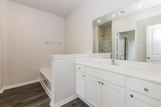 7610 Thrips Ln in Richmond, TX - Building Photo - Building Photo