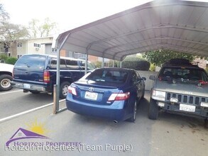 7449 Tiara Way in Citrus Heights, CA - Foto de edificio - Building Photo