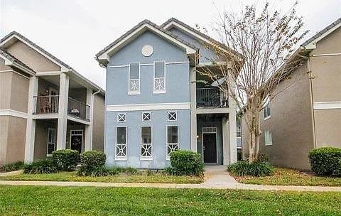 property at 4006 Roclinata Palm Ct