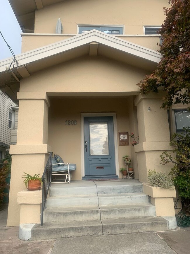 property at 1208 Hampel St