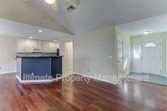 105 Southern Magnolia Ct in Hampstead, NC - Building Photo - Building Photo