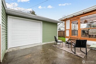 3739 SW Thistle St in Seattle, WA - Building Photo - Building Photo