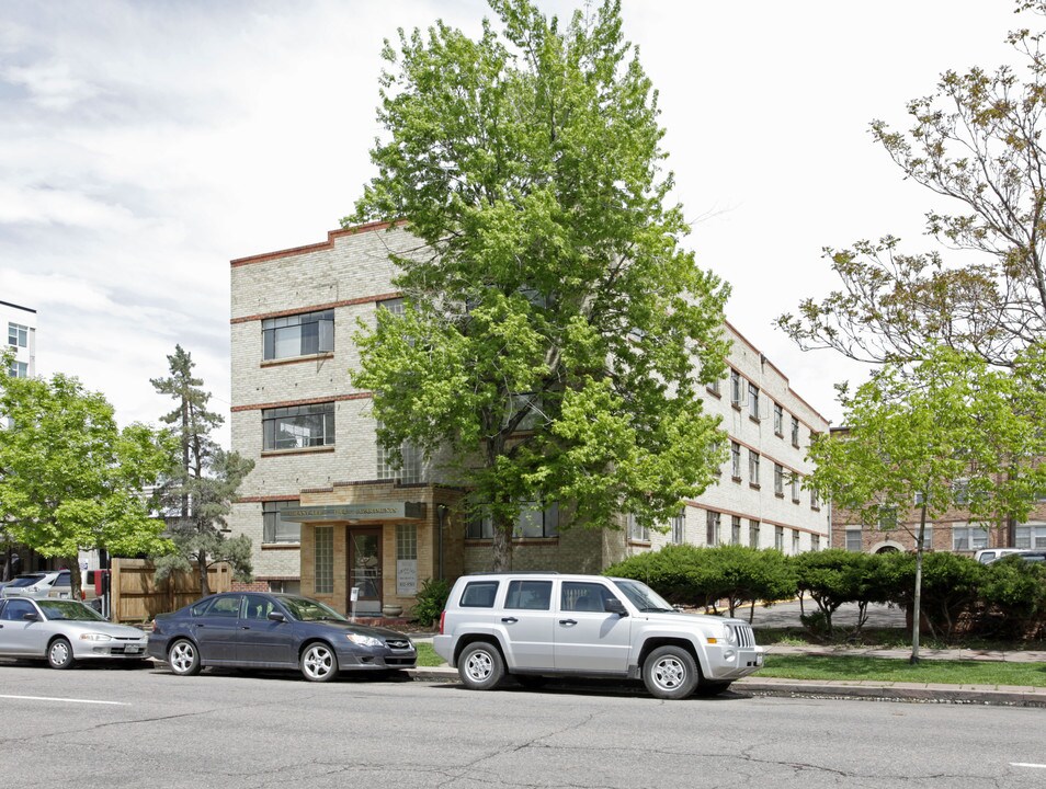 Grant Lee Apartments in Denver, CO - Building Photo