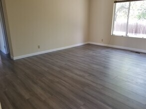 1821 Sunnyvale Ave in Walnut Creek, CA - Building Photo - Building Photo