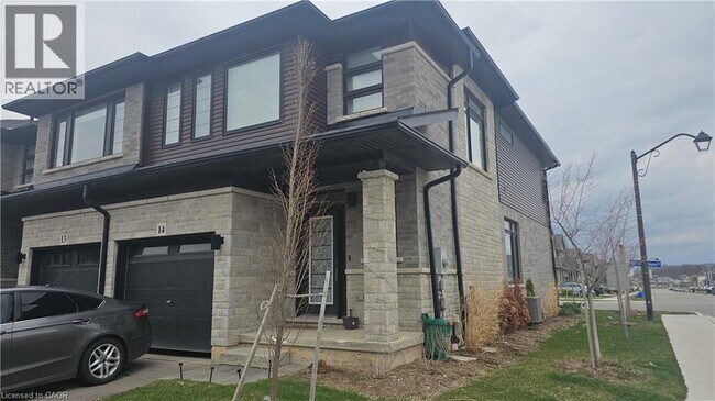 461 Blackburn Dr in Brantford, ON - Building Photo - Building Photo