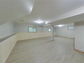 9720 28th Ave N in Minneapolis, MN - Building Photo - Building Photo