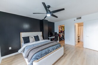 1280 W Peachtree St NW in Atlanta, GA - Building Photo - Building Photo