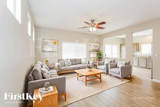 624 E Brown Breeches Ave, Unit 17-205 in North Las Vegas, NV - Building Photo - Building Photo