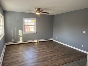 52 Beach in Plymouth, MA - Building Photo - Building Photo