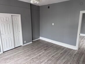 3618 N 19th St, Unit 2ND FLOOR in Philadelphia, PA - Building Photo - Building Photo