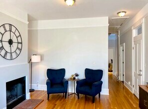 214 E. 32nd St., Unit B (Upstairs) in Savannah, GA - Building Photo - Building Photo