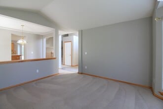1757 Maui Dr in Richland, WA - Building Photo - Building Photo