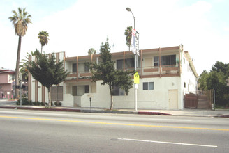 Park Western Apartments in Los Angeles, CA - Foto de edificio - Building Photo