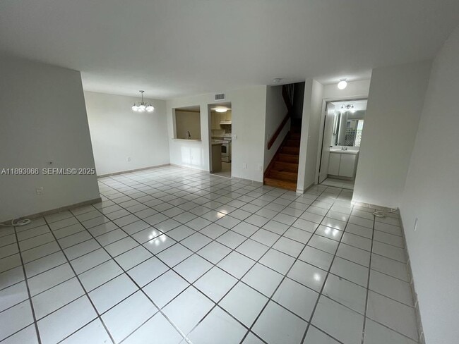 370 NW 85th Ct in Miami, FL - Building Photo - Building Photo