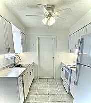 192 Ponce De Leon Dr in Ormond Beach, FL - Building Photo