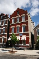 1322 W 18th Pl in Chicago, IL - Building Photo