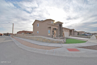 14576 Alton Oaks in El Paso, TX - Building Photo - Building Photo