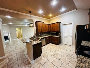 1004 Chaucer Ln in Harker Heights, TX - Building Photo - Building Photo