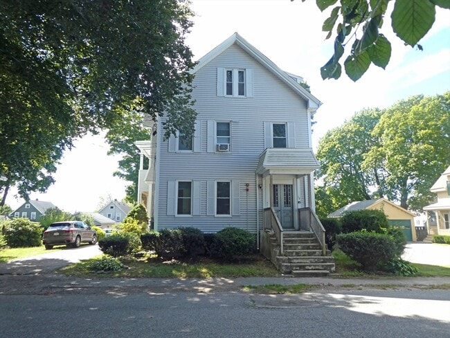 14 Forest St in Middleboro, MA - Building Photo - Building Photo