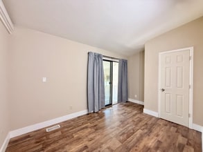 301 W Mangrum Dr in Pueblo West, CO - Foto de edificio - Building Photo