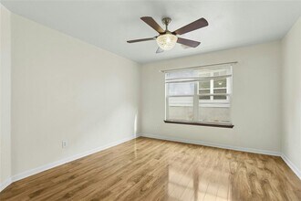 1705 Gaylord Dr in Austin, TX - Building Photo - Building Photo