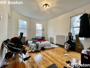 33 Imrie Rd in Boston, MA - Building Photo - Building Photo