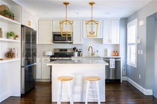 34 Stockholm St in Newport, RI - Building Photo