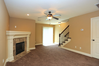 Brighton Woods North II in Kansas City, MO - Building Photo - Interior Photo