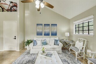 4900 Floyd St in Houston, TX - Building Photo - Building Photo