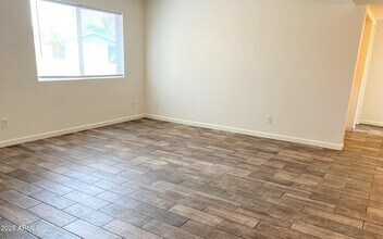 2443 E Marmora St in Phoenix, AZ - Building Photo - Building Photo