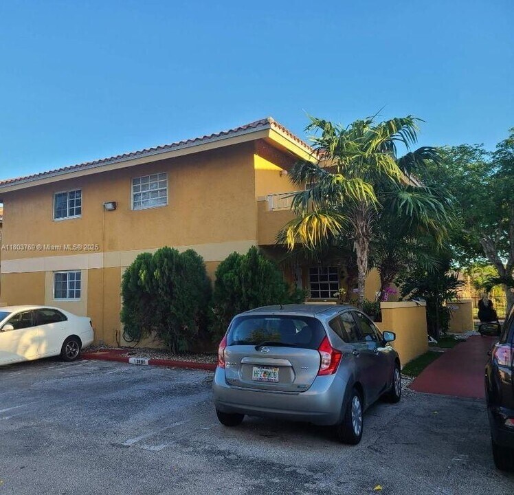 13894 SW 65th Terrace in Miami, FL - Building Photo