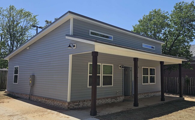 property at 210 7th St