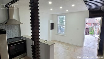 234 King St W in Hamilton, ON - Building Photo