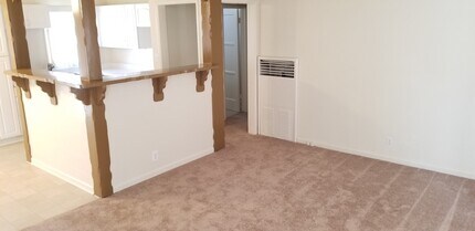 2233-2235 Euclid Ave in Long Beach, CA - Building Photo - Building Photo