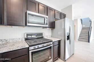 8963 W Luke Ave in Glendale, AZ - Building Photo - Building Photo