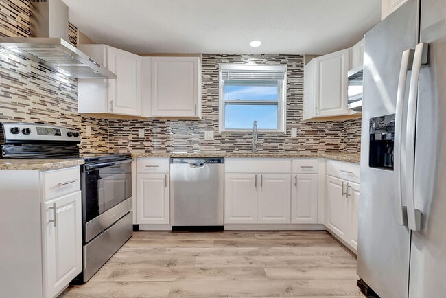 7611 Spirea Dr in New Port Richey, FL - Building Photo - Building Photo