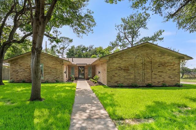 property at 2000 Stacey Ct