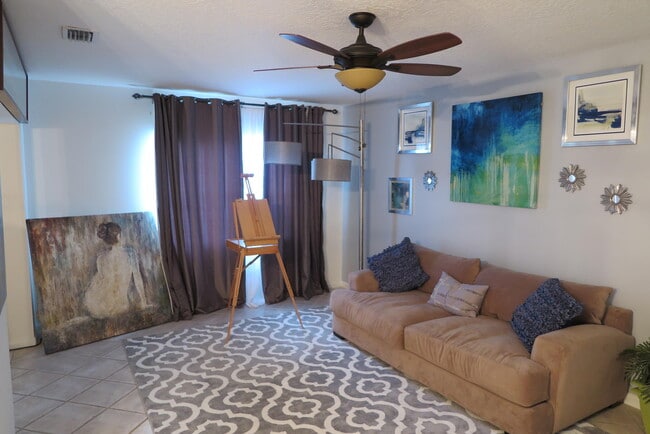 6631 Via Regina in Boca Raton, FL - Building Photo - Building Photo