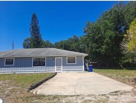 2330 India Palm Dr in Edgewater, FL - Building Photo