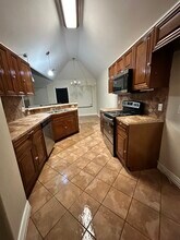 2035 Chevella Dr in Dallas, TX - Foto de edificio - Building Photo